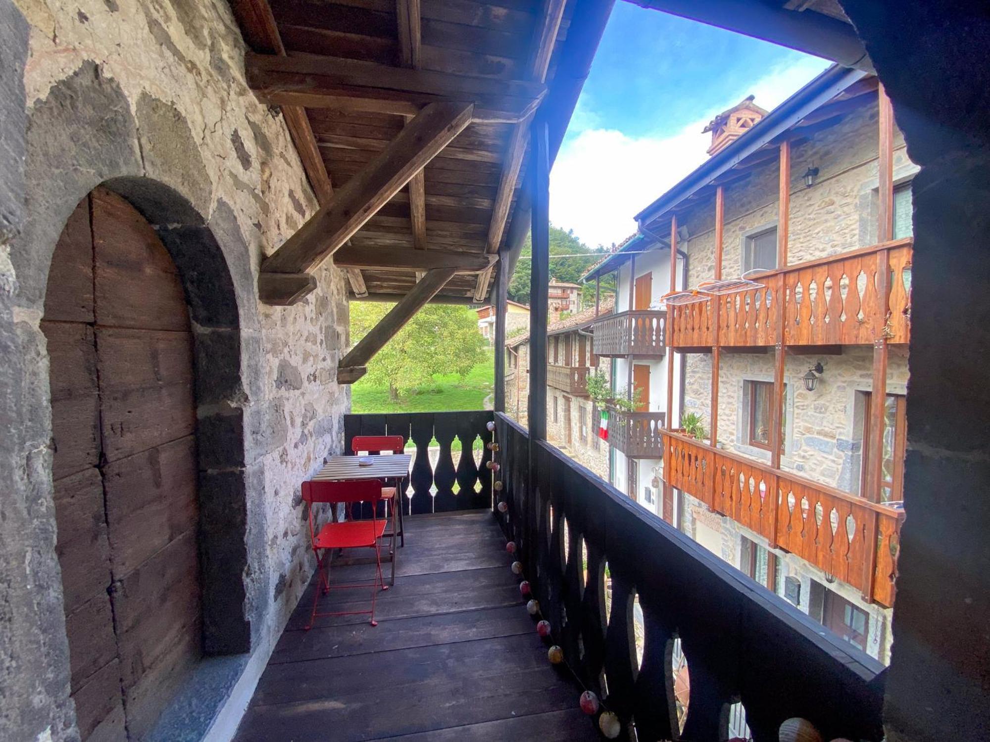 Casa Vacanze Di Arlecchino San Giovanni Bianco Buitenkant foto